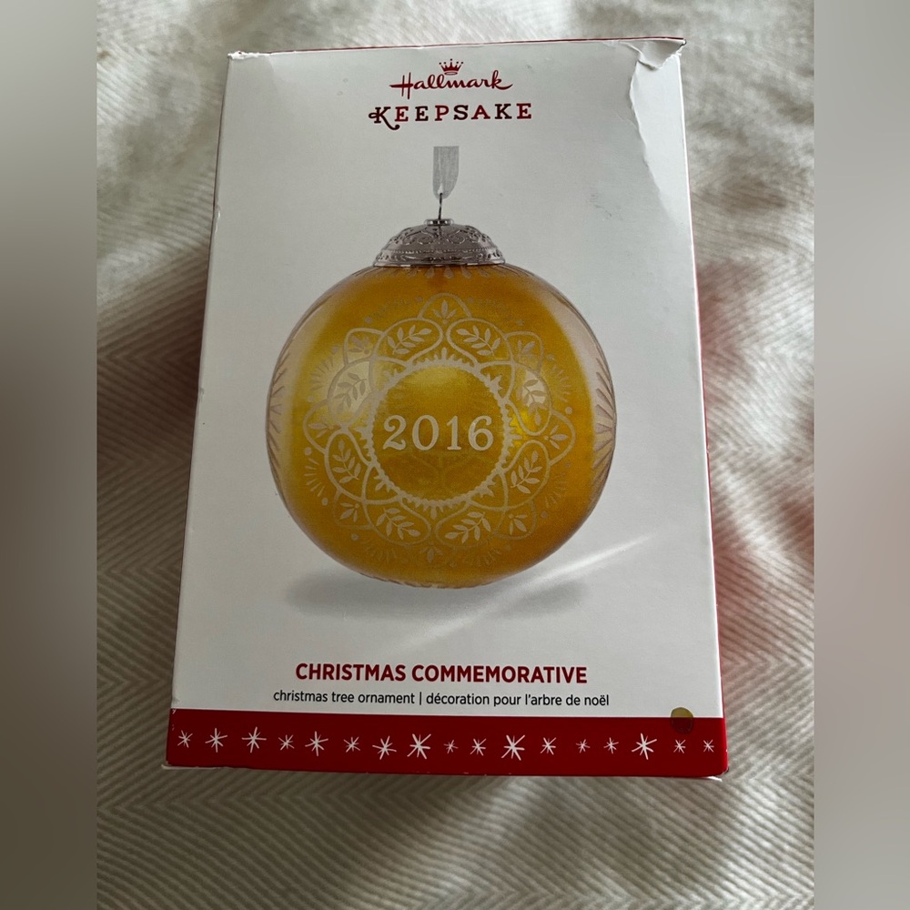 Hallmark Keepsake Ornament - Christmas Commemorative 2016 - Artist Terri Steiger